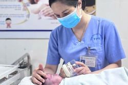 Cứu sống trẻ sơ sinh 3 ngày tuổi mang đa dị tật bẩm sinh phức tạp