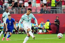 Bồ Đào Nha loại Croatia, lão làng Ronaldo gặp thần đồng Yamal ở vòng 1/8