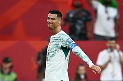 Bồ Đ&agrave;o Nha 1-1 Croatia: Ronaldo rời s&acirc;n