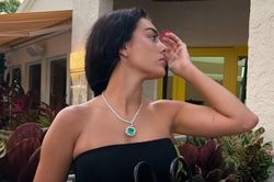 Hôn thê Georgina lại lỡ trận đấu của Ronaldo