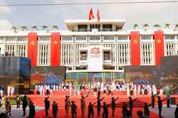 Nghệ sĩ khơi dậy khát vọng phát triển TP.HCM