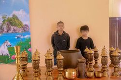 Bắt nh&oacute;m đối tượng g&acirc;y h&agrave;ng loạt vụ trộm tại cơ sở thờ tự, thu hồi nhiều t&agrave;i sản cho ch&ugrave;a