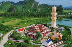 Kh&ocirc;ng phải một kỳ quan, Mường Cốc l&agrave;m du lịch từ cuộc sống thật