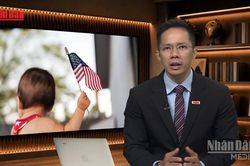 [Video] Tiêu điểm 3/7: Chính trường Mỹ chia rẽ về chính sách hạn chế quyền công dân theo nơi sinh