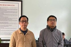 Chiếm đoạt tiền học vi&ecirc;n, cựu Gi&aacute;m đốc Đại học Huế lĩnh 13 năm t&ugrave;