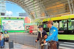 Xe buýt miễn phí tại TPHCM hút khách trong những ngày đầu