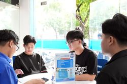Điểm chuẩn đại học biến động ra sao?