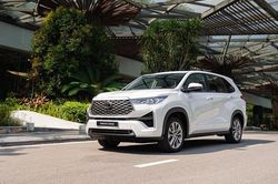 Top 5 mẫu xe Toyota bán chạy nhất tháng 6/2026: Innova Cross vươn lên dẫn đầu