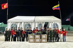 Đại sứ Việt Nam tại Venezuela thăm đoàn cứu hộ, tiếp thêm động lực cho lực lượng nơi tuyến đầu cứu nạn