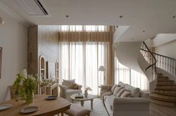 Căn hộ duplex trong trẻo với bảng 'màu ban mai'