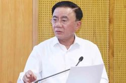 Bộ Chính trị yêu cầu nghiên cứu xây dựng quy định, chuẩn mực về sử dụng mạng xã hội đối với cán bộ, đảng viên