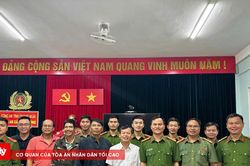 Công an giải cứu người đàn ông đi lạc vào rừng