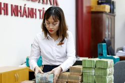 Vì sao loại trừ 18 dự án trọng điểm khỏi room tín dụng?