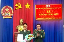 Chi bộ Viện kiểm sát Quân sự Khu vực 73 tổ chức Lễ kết nạp đảng viên mới