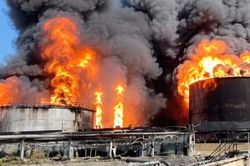 Ukraine tuyên bố tấn công một trong những cơ sở chế biến dầu lớn nhất của Liên bang Nga
