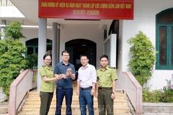 Người d&acirc;n tự nguyện giao nộp 2 con t&ecirc; t&ecirc; Java qu&yacute; hiếm