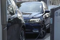 Ph&aacute;p: Tiếp tục mở rộng chương tr&igrave;nh thu&ecirc; xe điện gi&aacute; ưu đ&atilde;i