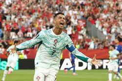 Ronaldo lần đầu l&ecirc;n tiếng về tin giải nghệ: 'T&ocirc;i sẽ quyết định sau World Cup'
