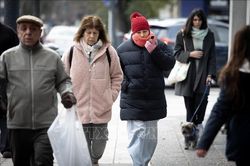 Argentina đối mặt với đợt kh&ocirc;ng kh&iacute; lạnh nhất trong năm