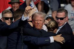 Báo cáo chấn động: Mật vụ Mỹ bỏ lỡ 102 cảnh báo trước vụ ám sát hụt ông Trump