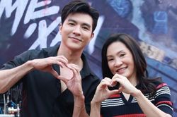 Steven Nguyễn bày tỏ với nghệ sĩ Hồng Đào