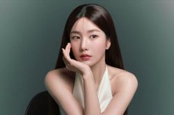 Kwon Eun Bi tung bộ ảnh profile mới, nhan sắc thăng hạng gây sốt