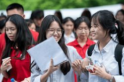 Bộ GD-ĐT kiểm tra sau vụ 'mưa' điểm 10 môn Toán tại Tuyên Quang