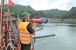 Hải Phòng: Bộ đội Biên phòng kêu gọi tàu thuyền, ngư dân tìm nơi tránh bão an toàn