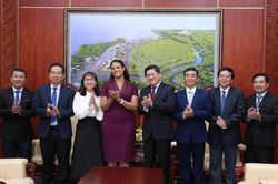 Chính phủ Hà Lan hỗ trợ Cà Mau thu hút dự án xanh, phát triển ngành tôm bền vững
