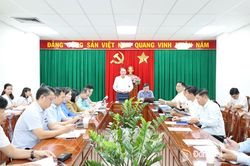 Thảo luận nhiều giải pháp phát triển kinh tế - xã hội tại Cụm tổ số 3 đại biểu HĐND thành phố