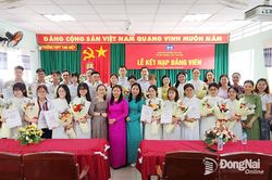 Chi bộ Trường THPT Tam Hiệp kết nạp 21 đảng viên mới