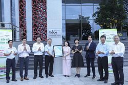 Gắn biển công trình xanh quốc tế EDGE Advanced cho tổ hợp Trụ sở Tỉnh ủy, Đoàn Đại biểu Quốc hội, HĐND và UBND tỉnh Khánh Hòa