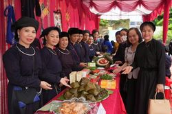 Độc đáo tour du lịch di sản và trải nghiệm làm bánh trong vùng công viên địa chất UNESCO