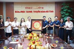 Đoàn công tác của Báo và Phát thanh, Truyền hình Lạng Sơn thăm và làm việc tại Hà Tĩnh