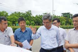Phó Chủ tịch UBND tỉnh Lâm Đồng Nguyễn Minh kiểm tra tiến độ các dự án giao thông phía Đông