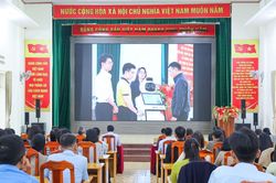 T&acirc;n H&agrave; L&acirc;m H&agrave; gặp mặt sau 1 năm vận h&agrave;nh m&ocirc; h&igrave;nh ch&iacute;nh quyền địa phương 2 cấp