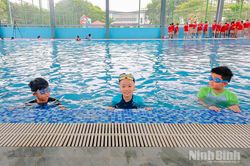 Phổ cập kỹ năng an toàn dưới nước, tạo 'lá chắn' phòng, chống đuối nước cho trẻ em