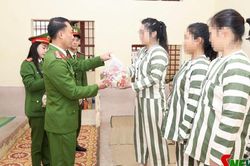 Đánh thức khát vọng hoàn lương