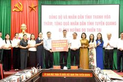 Tỉnh Thanh H&oacute;a hỗ trợ tỉnh Tuy&ecirc;n Quang 500 triệu đồng khắc phục hậu quả thi&ecirc;n tai