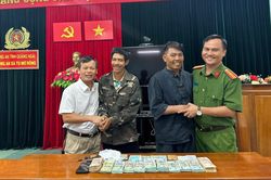 Quảng Ngãi: Cứu người đàn ông mang theo tiền tỷ đi lạc trong rừng