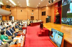 Khơi th&ocirc;ng nguồn lực, giảm &aacute;p lực cho hệ thống ng&acirc;n h&agrave;ng
