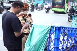 H&agrave; Nội: Xử l&yacute; nghi&ecirc;m h&agrave;nh vi tiềm ẩn TNGT tr&ecirc;n đường