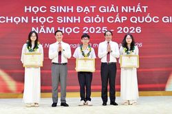 Thái Nguyên tuyên dương học sinh, giáo viên đạt thành tích xuất sắc tại các kỳ thi cấp quốc gia