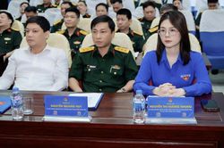 Hội nghị sơ kết đ&aacute;nh gi&aacute; kết quả phối hợp chỉ đạo c&ocirc;ng t&aacute;c thanh ni&ecirc;n giữa Cục Ch&iacute;nh trị Qu&acirc;n khu 1 với 4 tỉnh ph&iacute;a Bắc