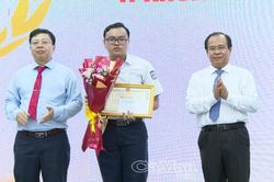 Tuyên dương 42 học sinh xuất sắc toàn tỉnh