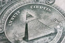 Vì sao trên tờ 1 USD có hình con mắt và kim tự tháp?