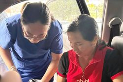 Sản phụ sinh bé 3,5kg trên ô tô