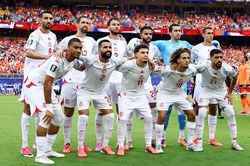 Báo Anh: Hàng loạt cầu thủ dự World Cup 2026 dính doping, nghi do ăn thịt