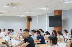 Ứng dụng công nghệ trong giáo dục đại học phải lấy người học làm trung tâm