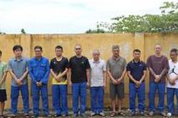 Ph&aacute; đường d&acirc;y c&aacute; độ b&oacute;ng đ&aacute; World Cup gần 11 tỷ đồng, bắt 10 đối tượng